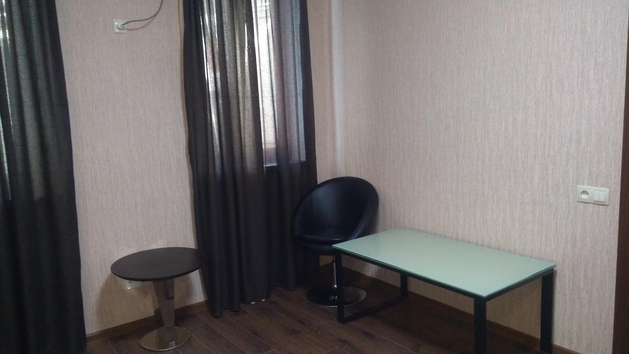 All Seasons Hotel On Freedom Square Тбилиси Экстерьер фото
